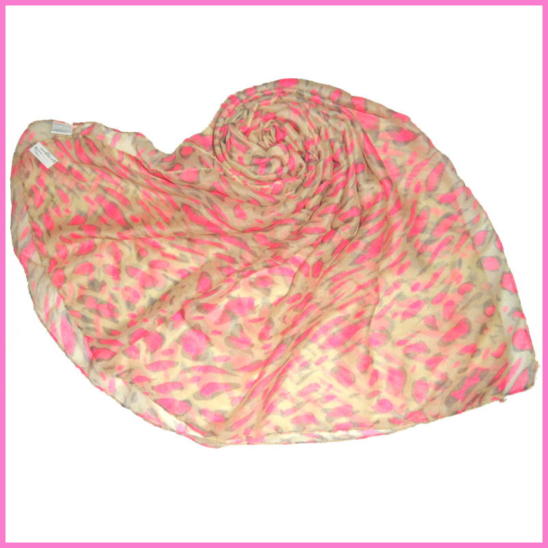 New design color printing scarf,soft texture,suitable for spring