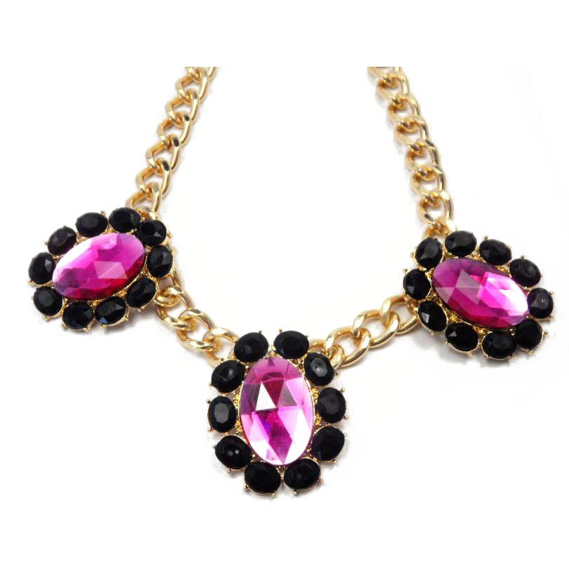 Conba Fashion Graceful Necklace with Golden Chain, Decorated with Pink and Black Acrylic in Flower 